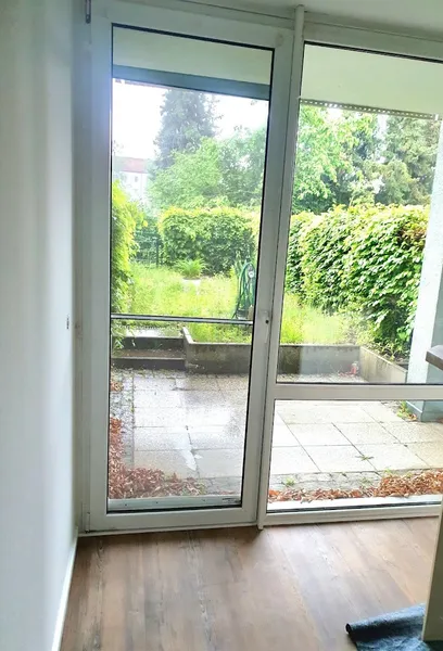 ruhig gelegene 2,5 Zi. Wohng., mit kleiner Gartenterrasse, WZ mit offener Küche in Wilhelmsruh — photo 1